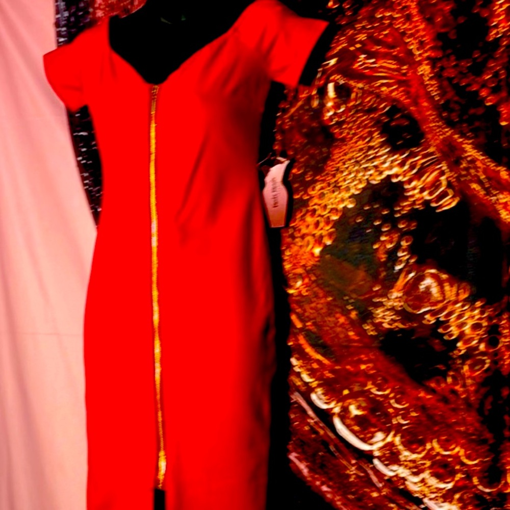 Haute Monroe Women’s Red midi Dress